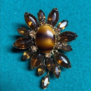 Vintage Elegant Brown and Gold Brooch